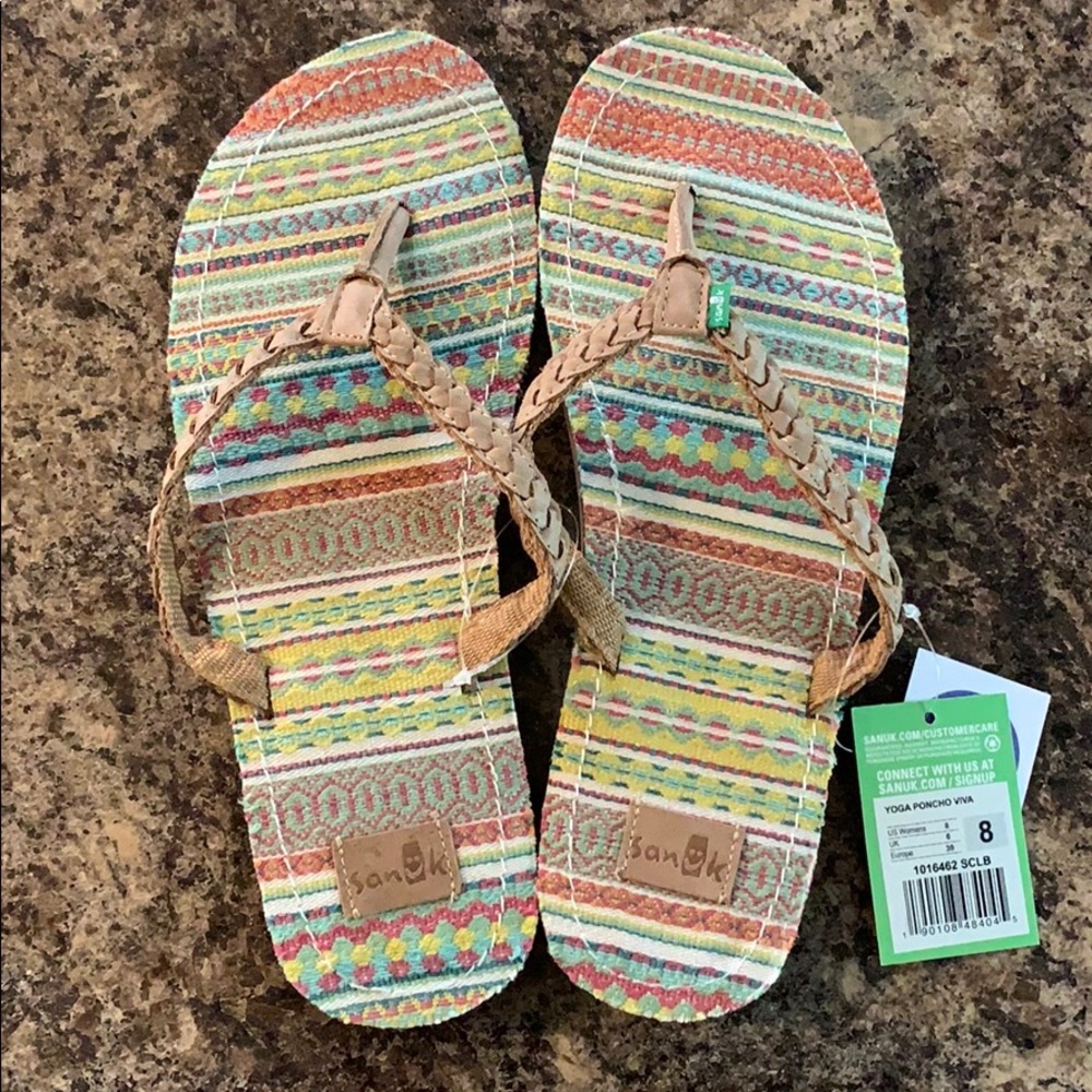 Women’s Sanuk Poncho Viva Sandals - size 8!